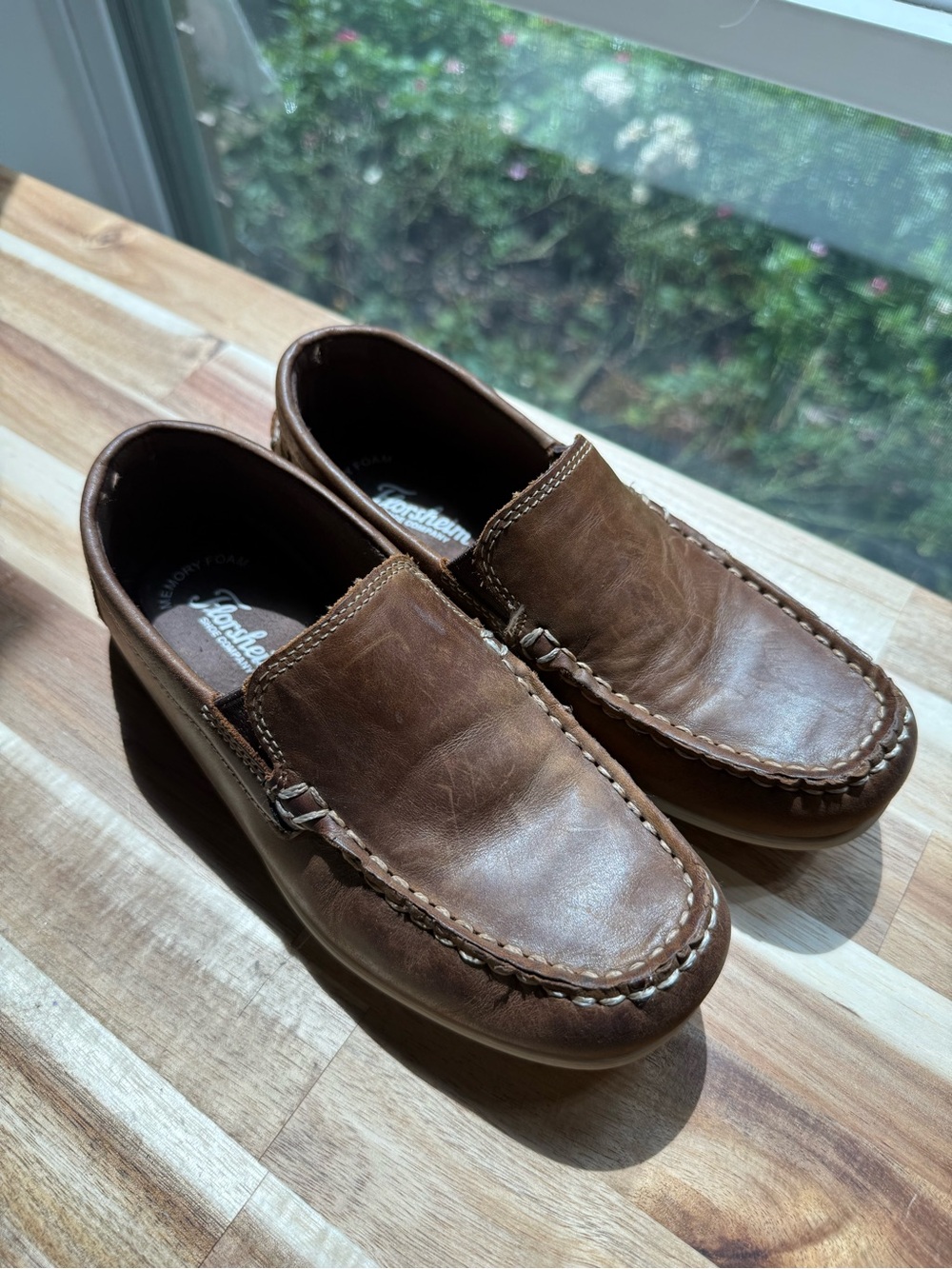 Florsheim boys leather loafers size 2